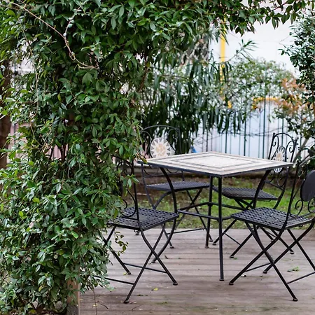 Apartment Design & Luxury With Garden In San Senatore Milan