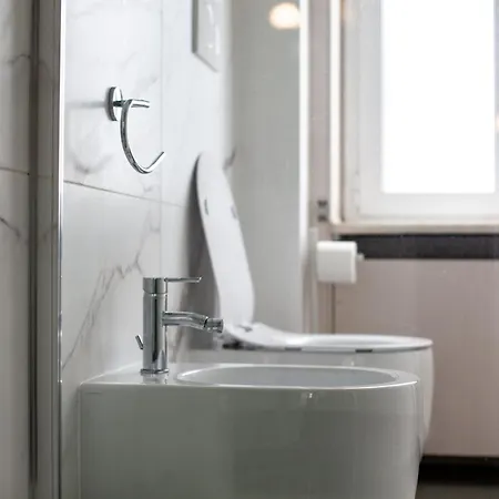 Design & Luxury With Garden In San Senatore * Milan
