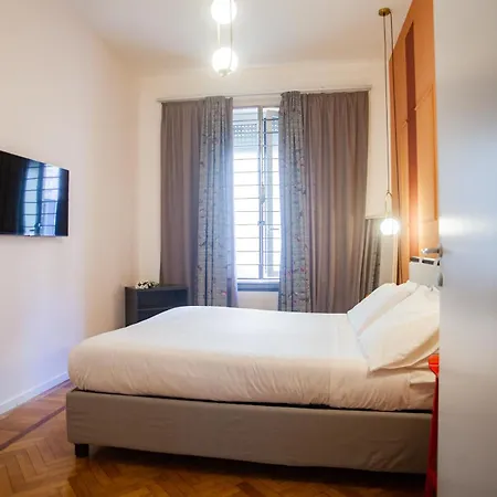 Design & Luxury With Garden In San Senatore Apartment Milan