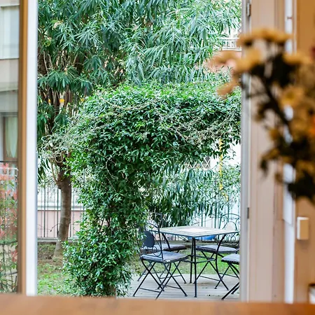 Design & Luxury With Garden In San Senatore Milan