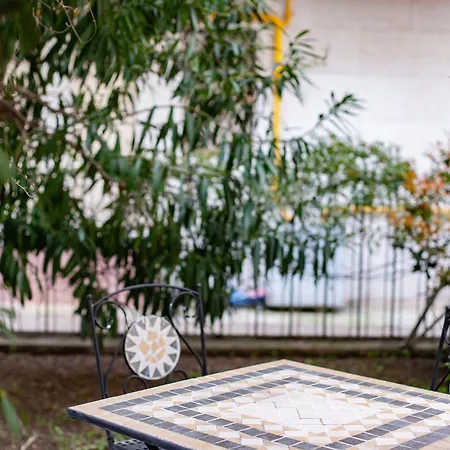 Design & Luxury With Garden In San Senatore Apartment Milan